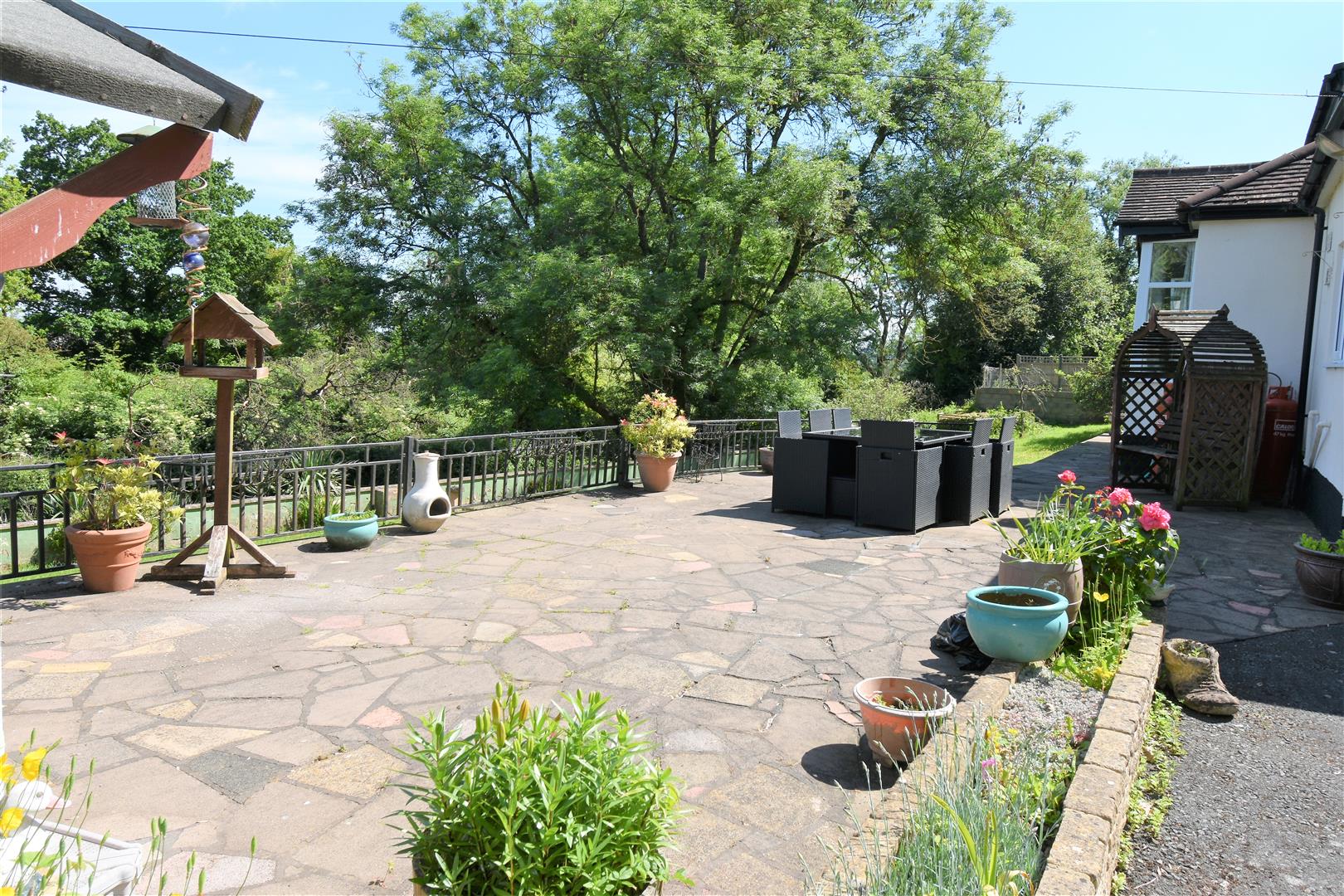 ROTHERWAS, HEREFORDSHIRE Trivett Hicks